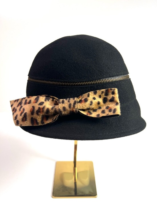 Callanan Chapeaux Accessories - Vintage Callanan Chapeaux Pret A Porter Wool Hat Leopard Bow Zipper
